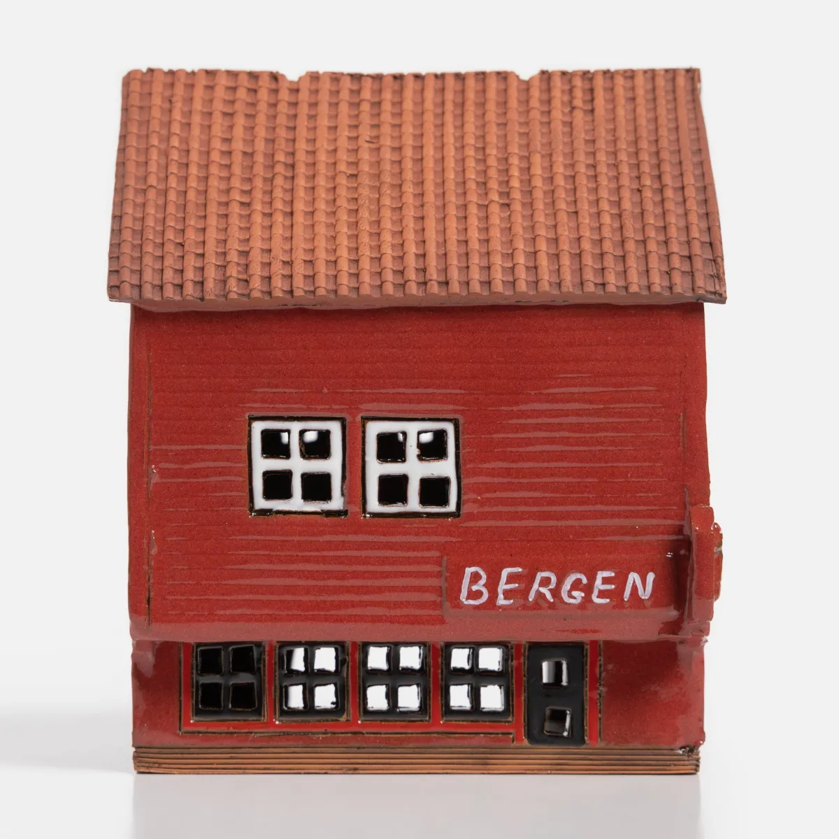 Vesterheim Ceramics | Décor & Figurines-Red Bergen House 7 by Nordic Dreams